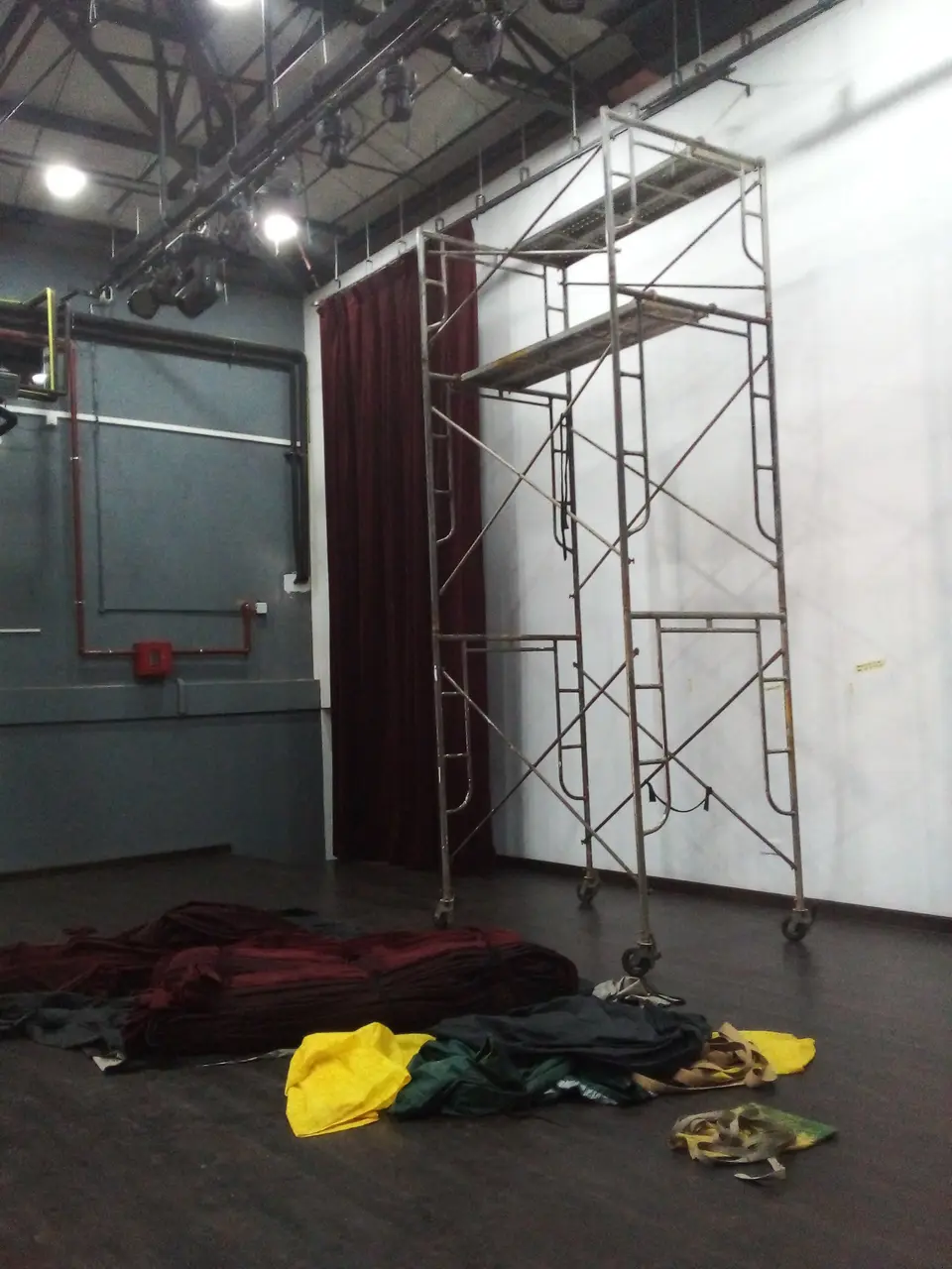 Katana Pradeshiya Sabha — stage curtain project photograph 4