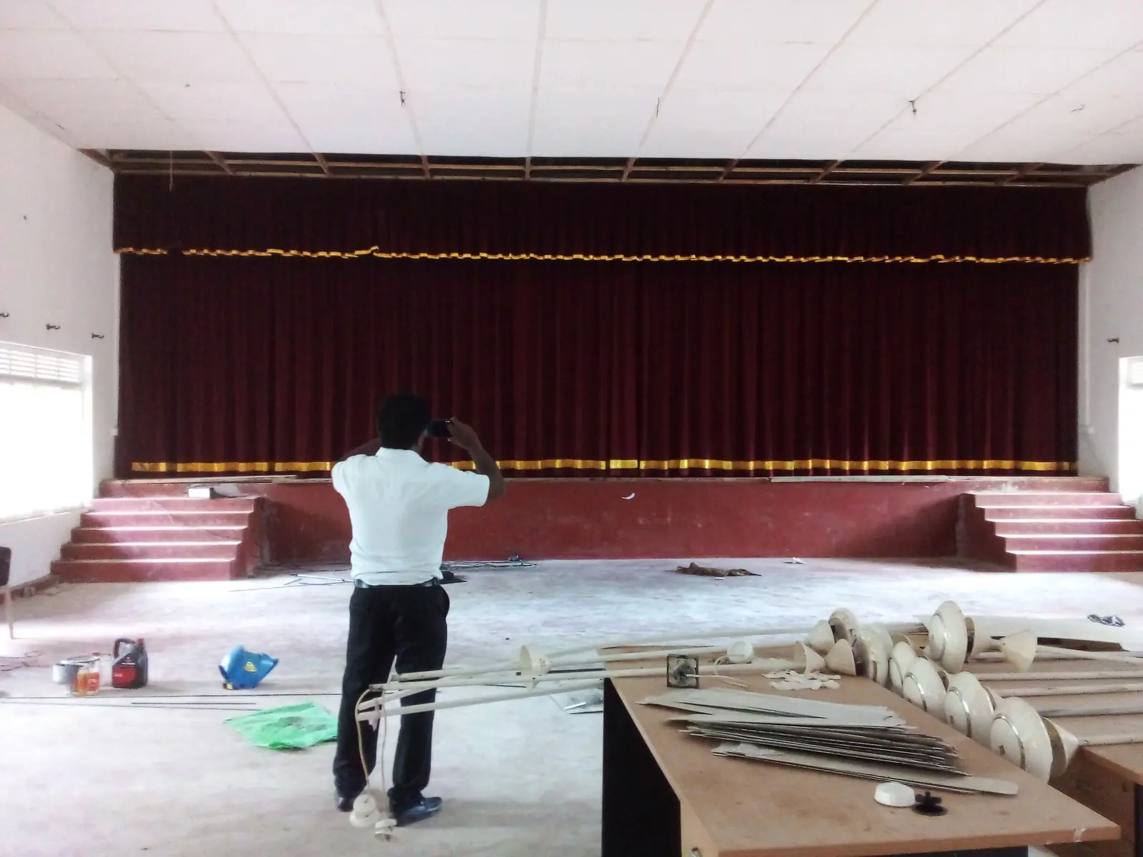 Nochchiyagama Pradeshiya Sabha — stage curtain project photograph 6